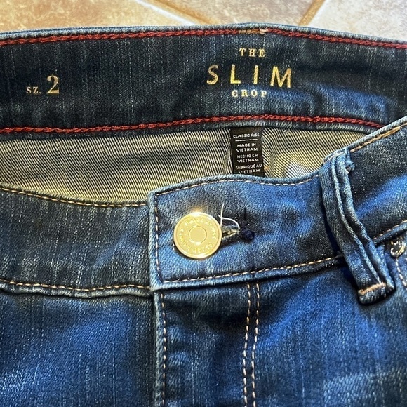 WHBM Slim Crop Mid Rise Cuffed Skinny Jeans Medium Wash Size 2 Denim Blue - Picture 5 of 11